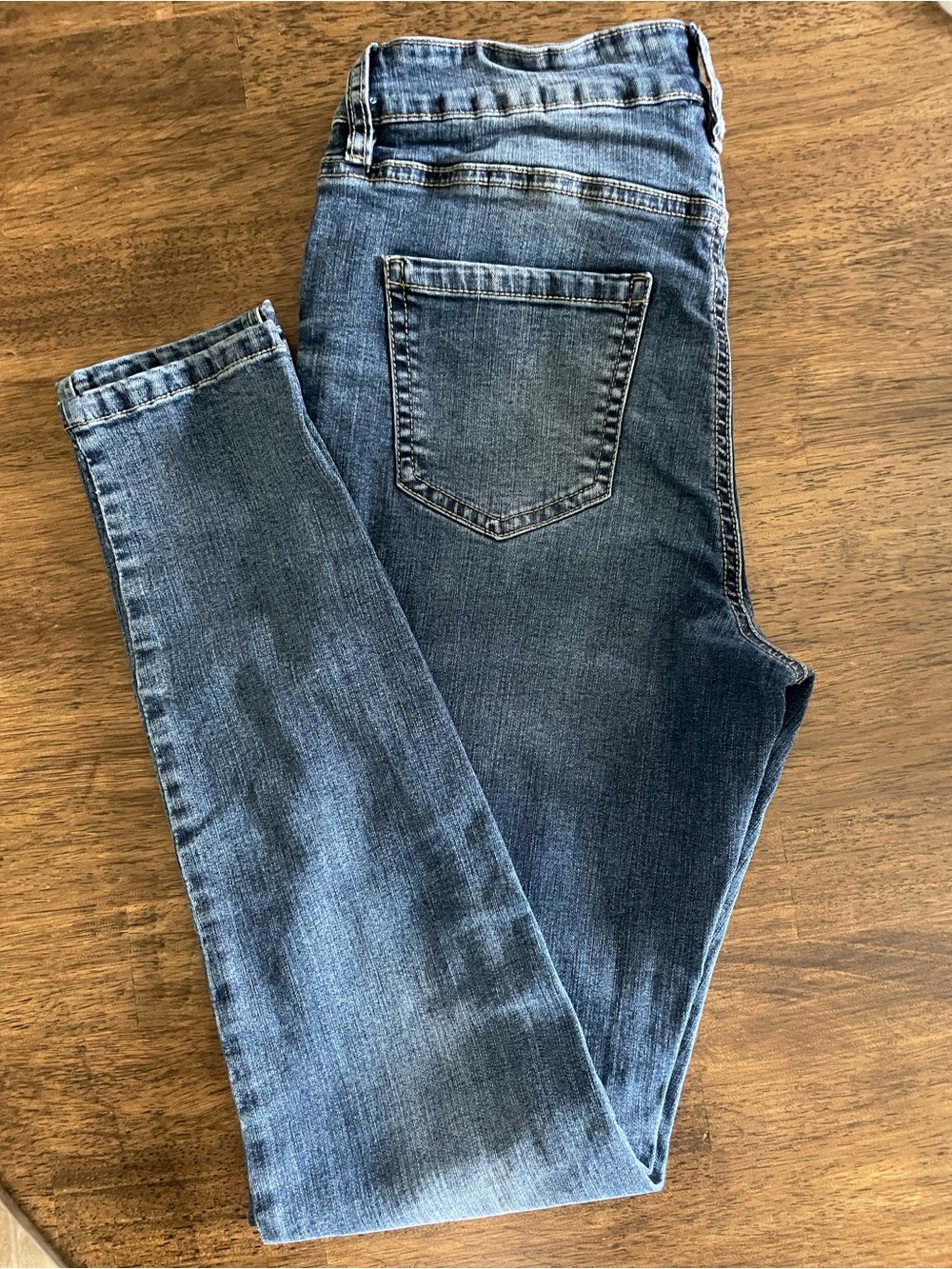 Suko Women’s Size 6 Blue Stretch Jeans